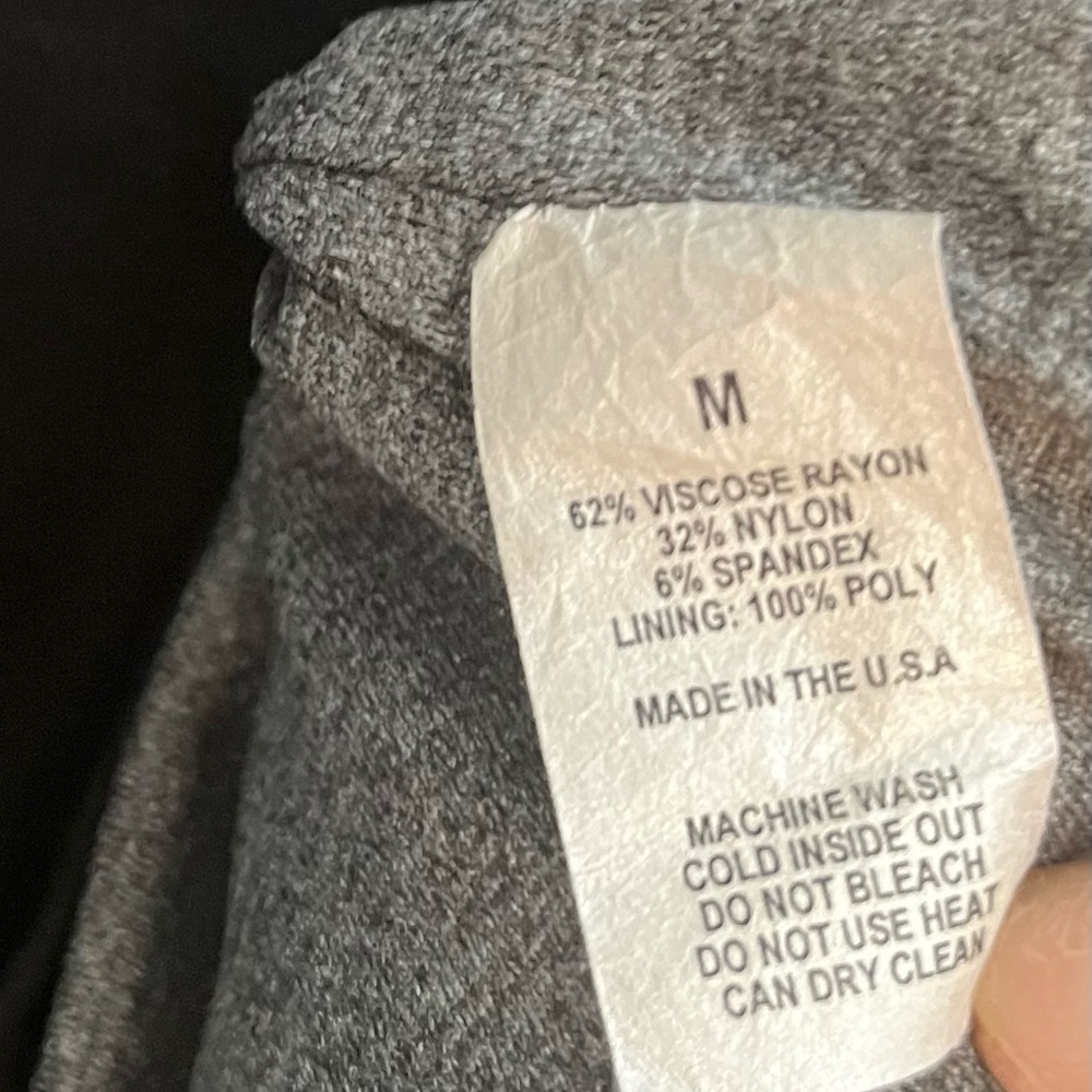 Peabody MoM Black Sleeveless V-Neck Top | Size M | Made in USA - Picture 4 of 10